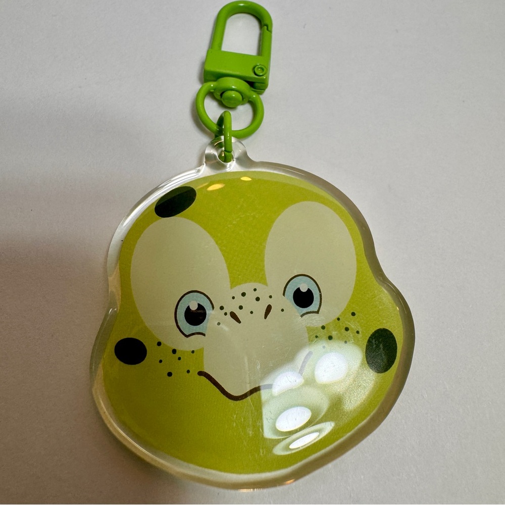 Handmade Olu Mel keychain or bag charm from Disney Duffy and Friends.